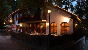 Отель Lovecký hotel Jívák  Лоучень